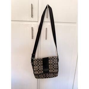 Coach Heritage Messenger Bag Vintage Great Condition